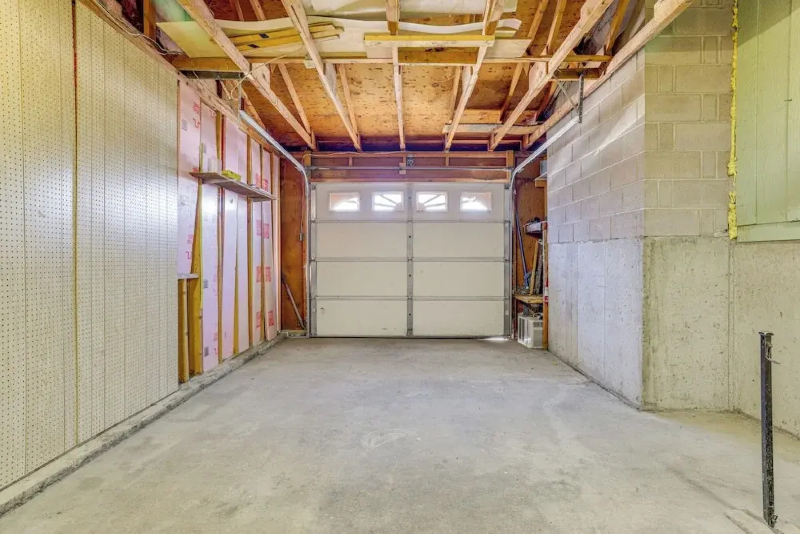 Charming Elk Mountain Home: Hunt, Hike & Fish!