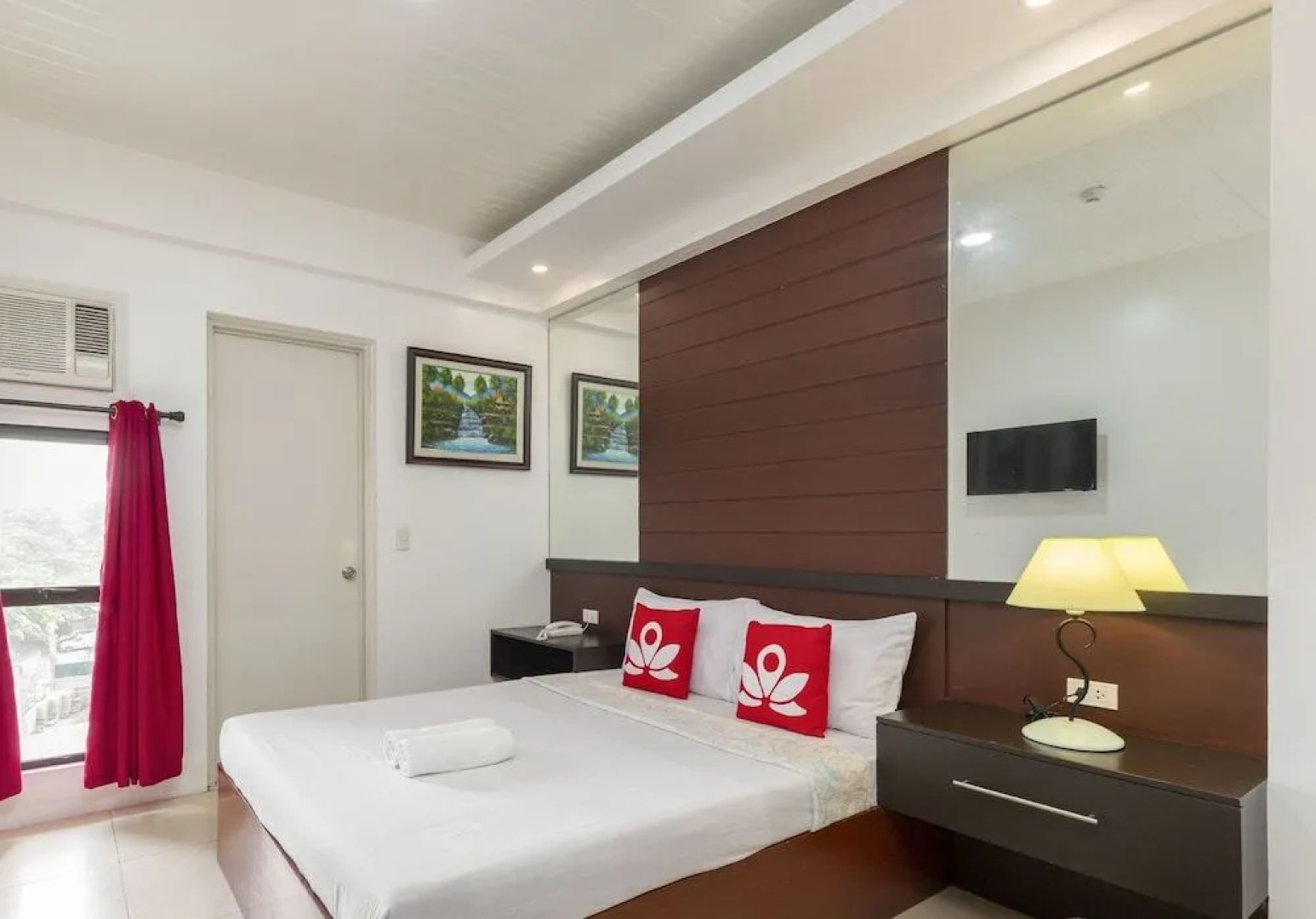 Yellowbell Hotel
