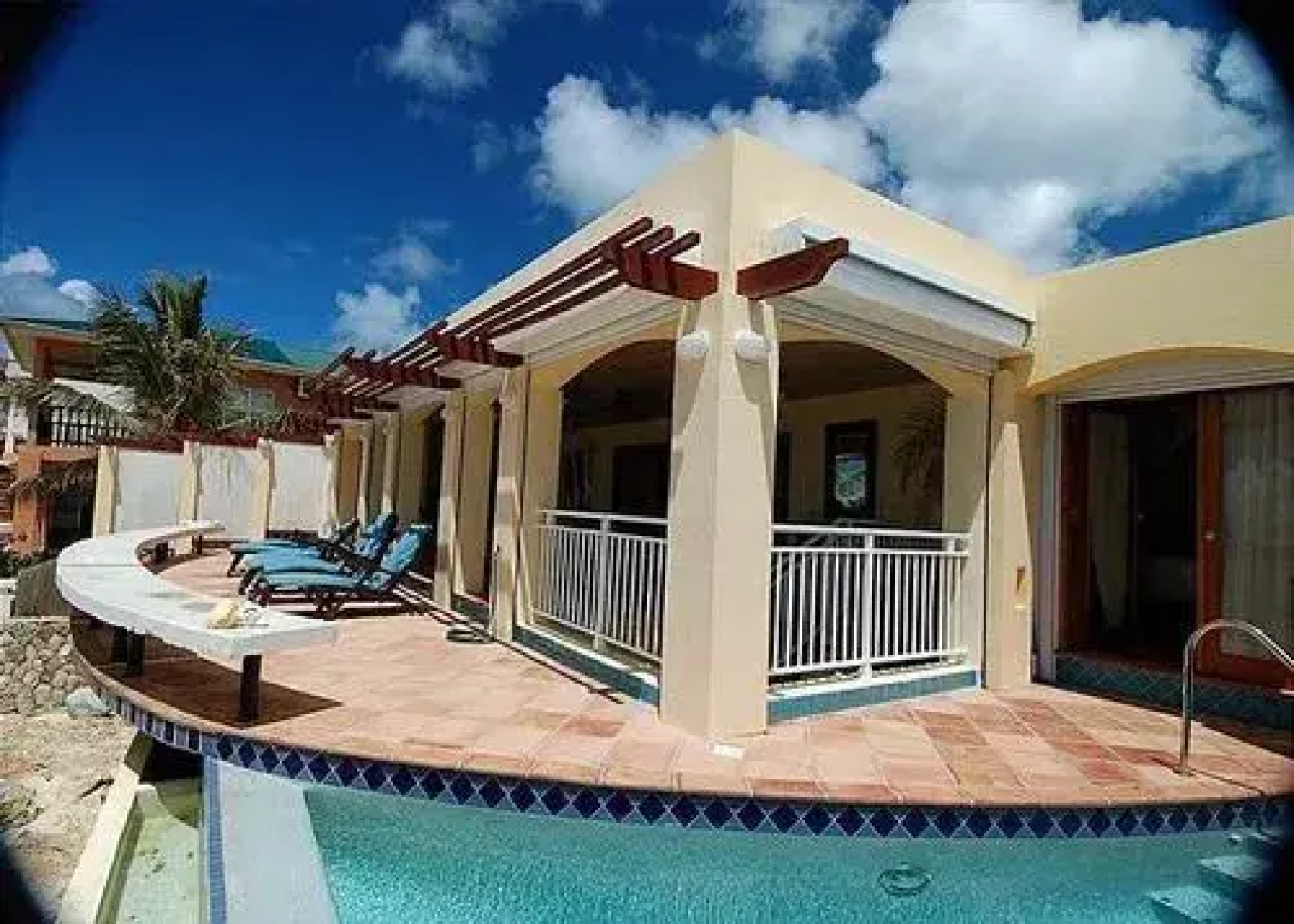 Coral Breeze by RedAwning