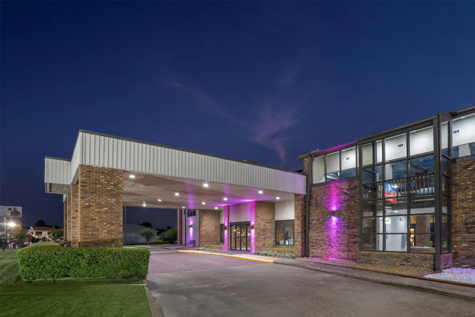 SureStay Plus Hotel by Best Western Greenwood