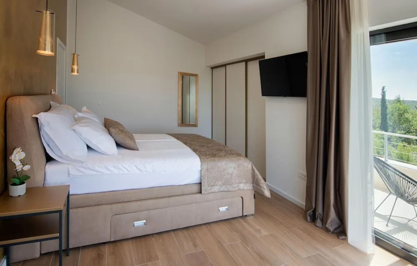 Beautiful Home in Dubrava kod Sibenika With Sauna, Wifi and 4 Bedrooms