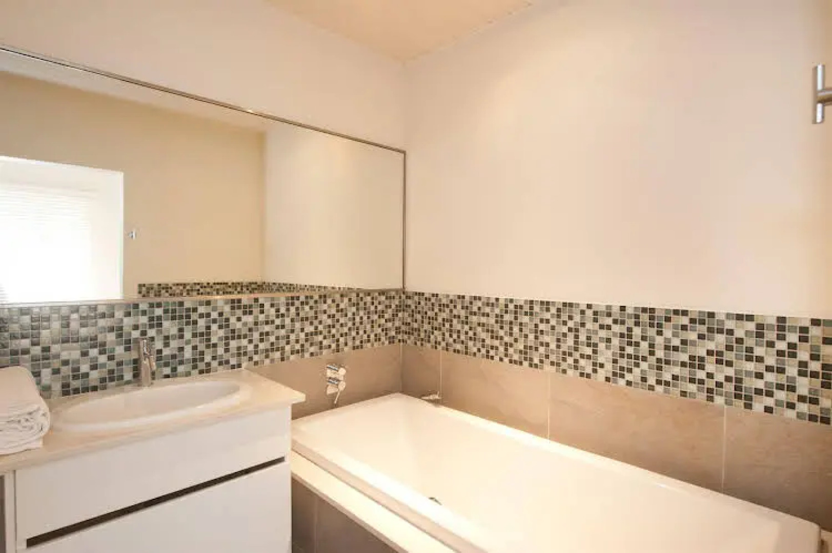 Cape Bay Luxury Beach Apartments By Barnes