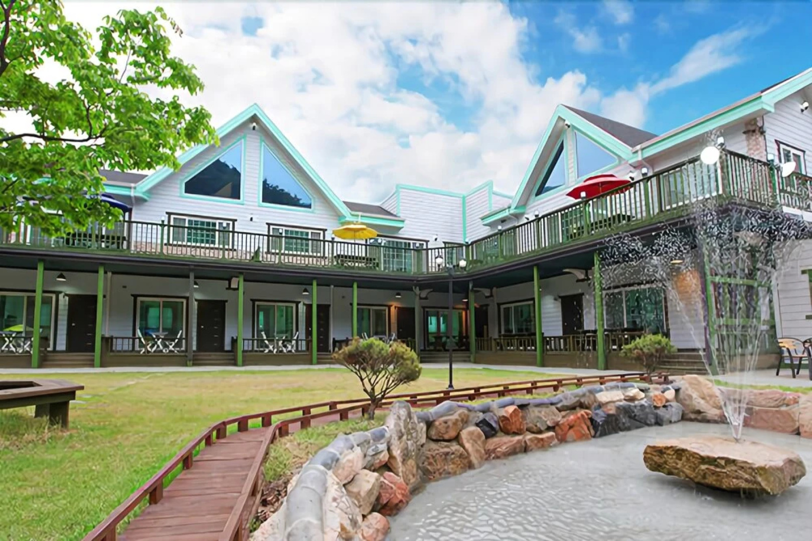 Tongyeong Songni Mt. Nature Pension