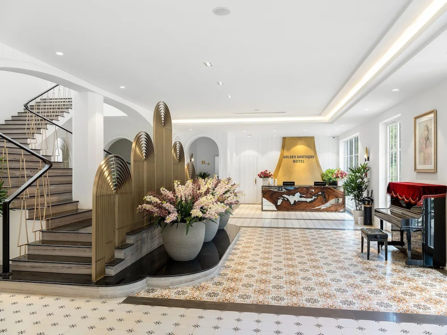 Golden Sun Hotel - Mangden