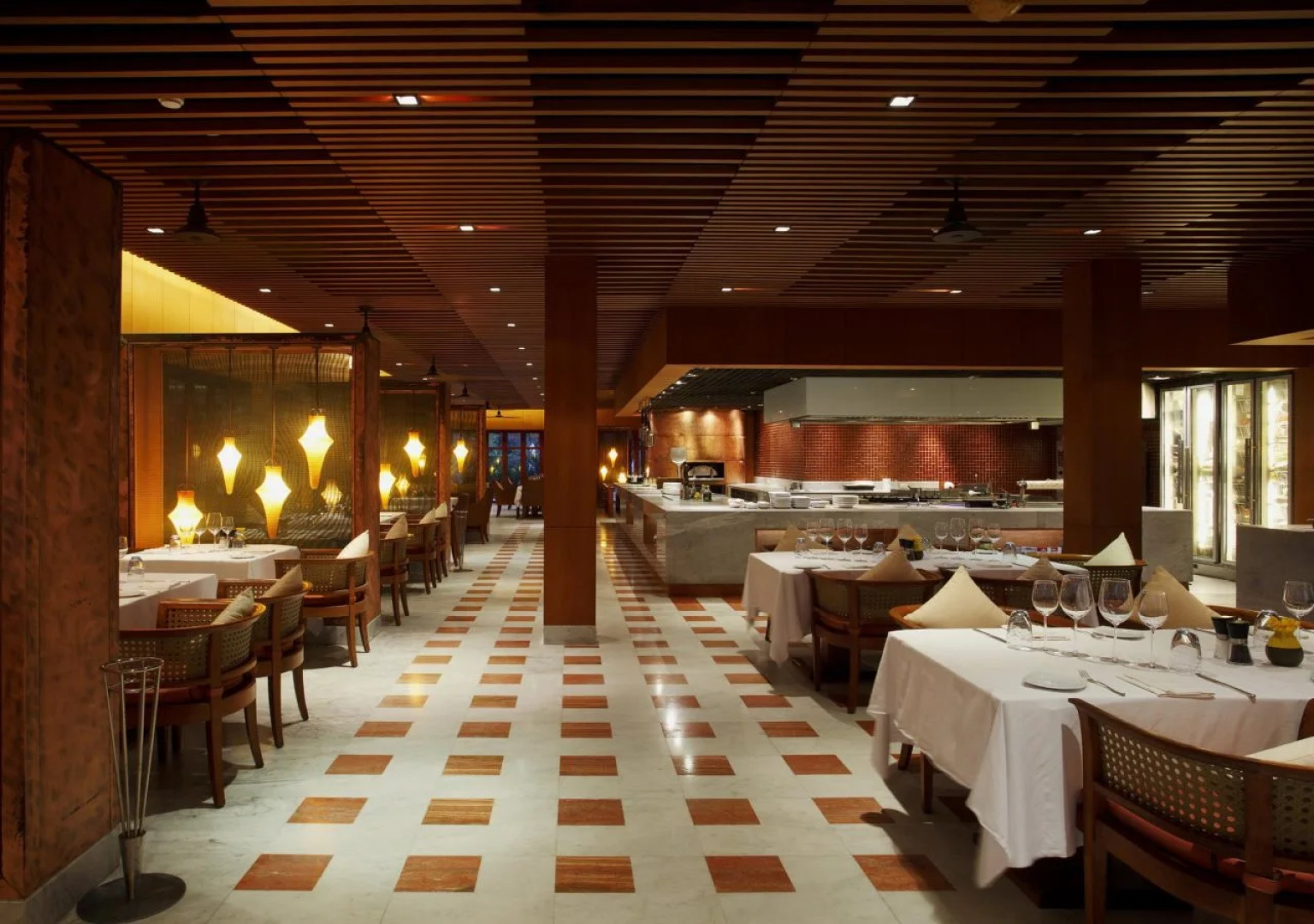 Отель Centara Grand Beach Resort Phuket 