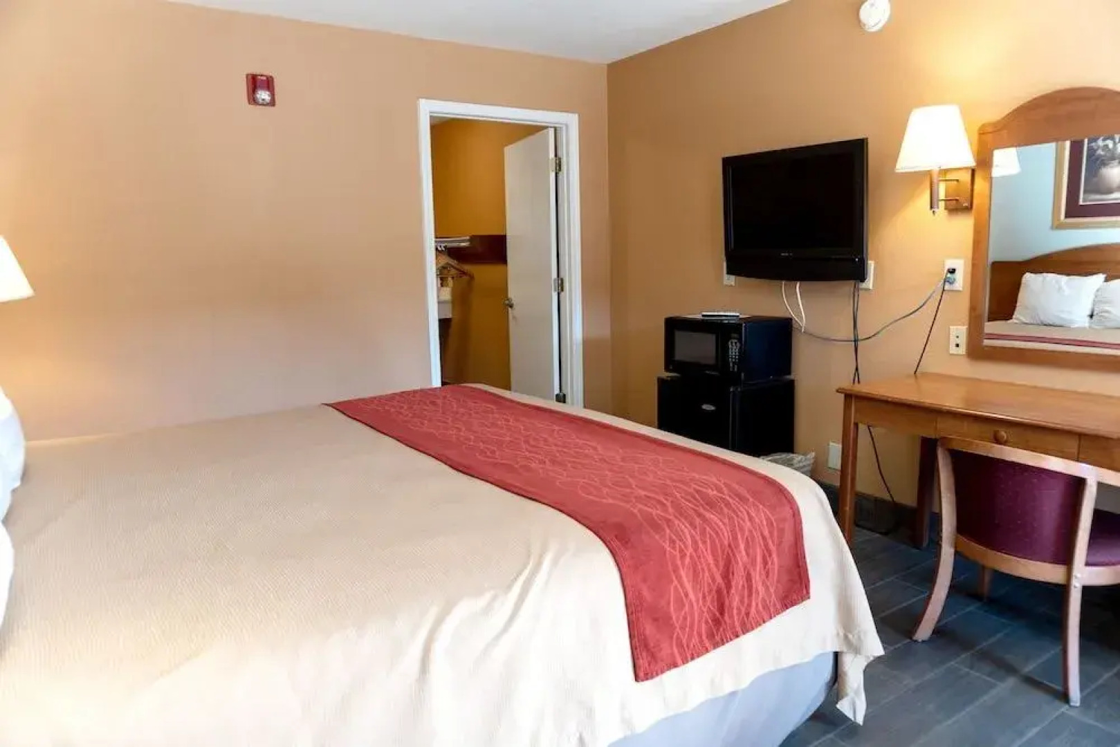 Coratel Inn and Suites By Jasper Anthony