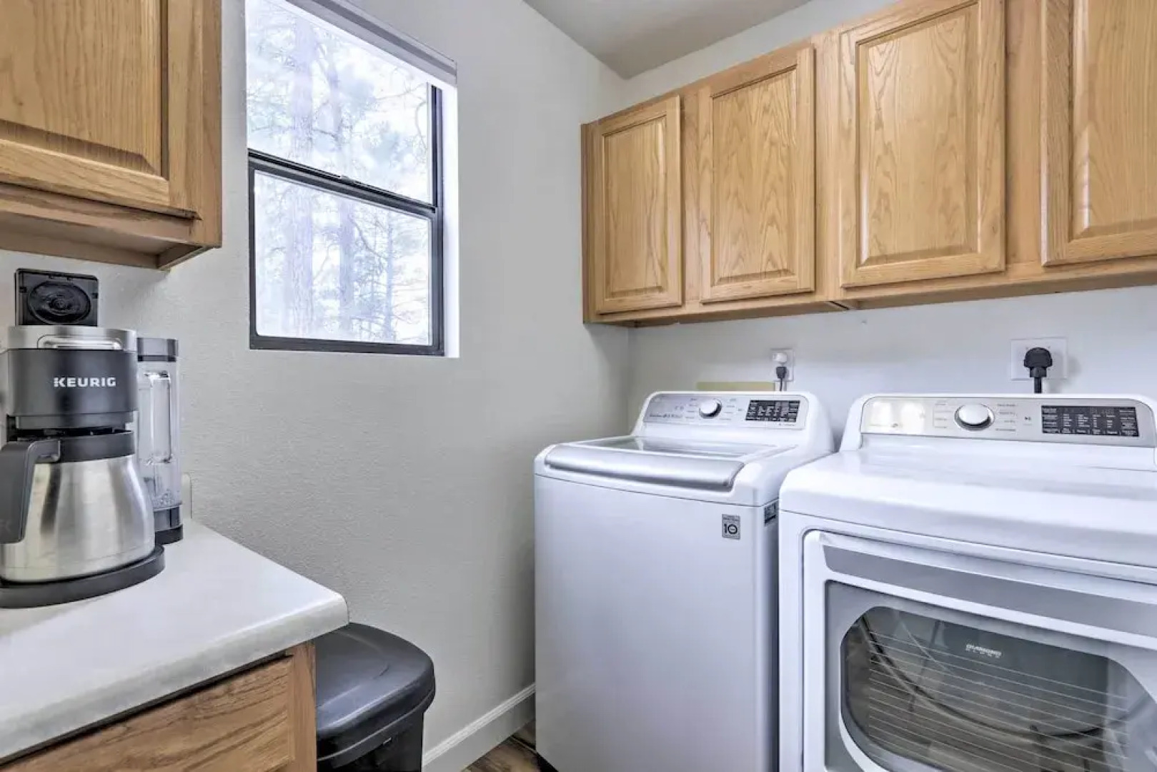 ~ 8 Mi to State Park & Trails: Pine Mountain Home