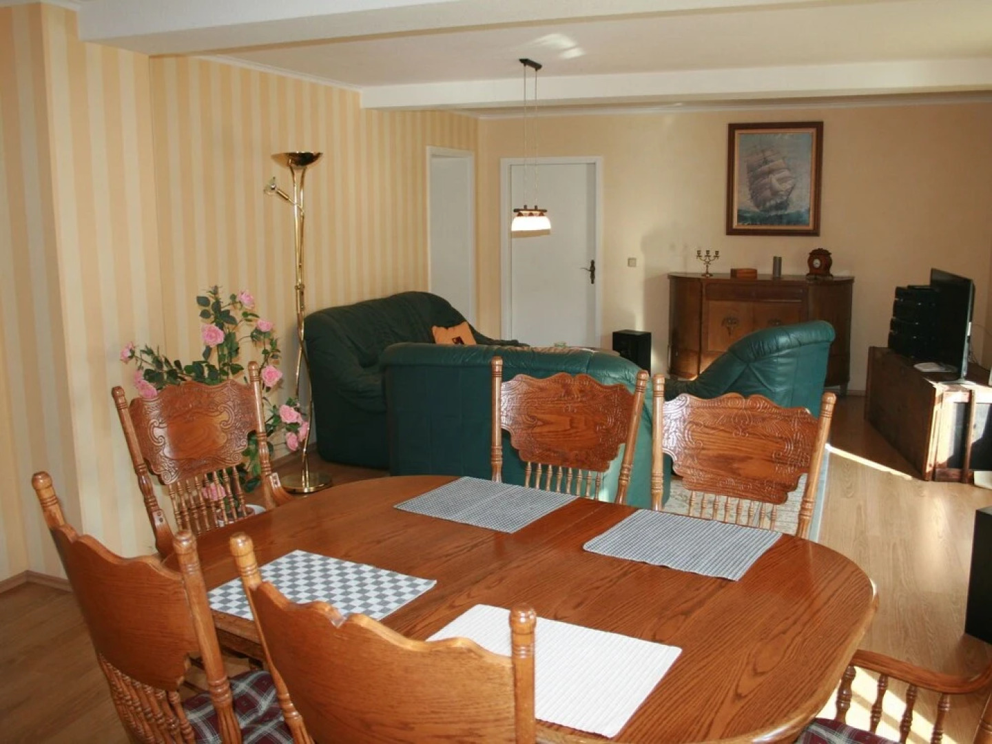 Quaint Holiday Home in Robertsdorf near Beach