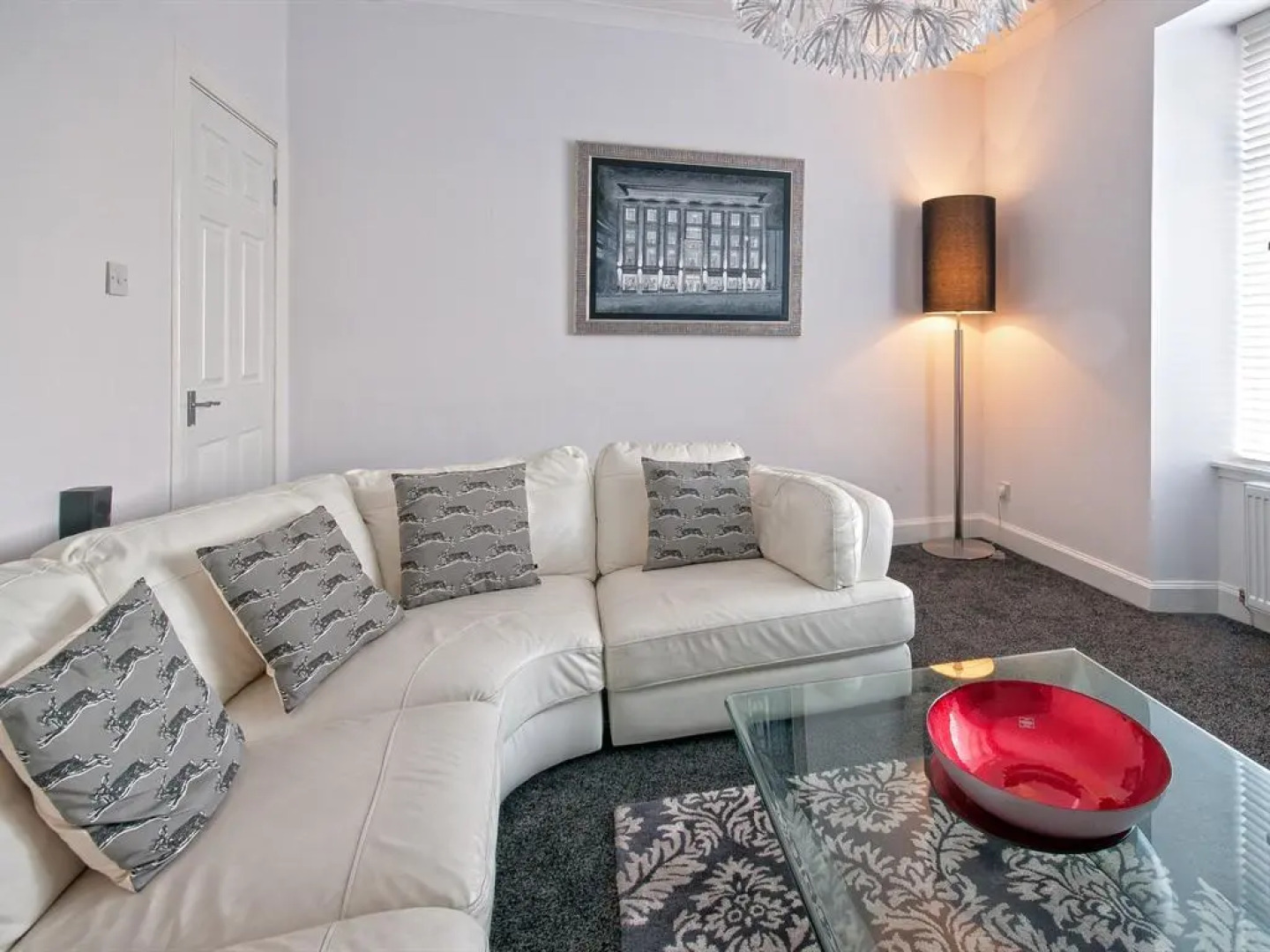 Carmel Apartments Queen Street Residence