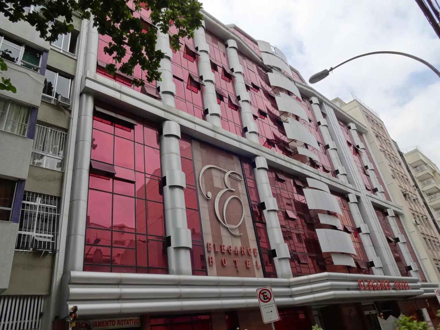 Elegance Praia Hotel