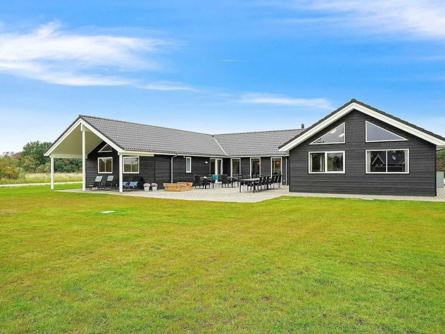 Spacious Holiday Home in Grenå near Sea