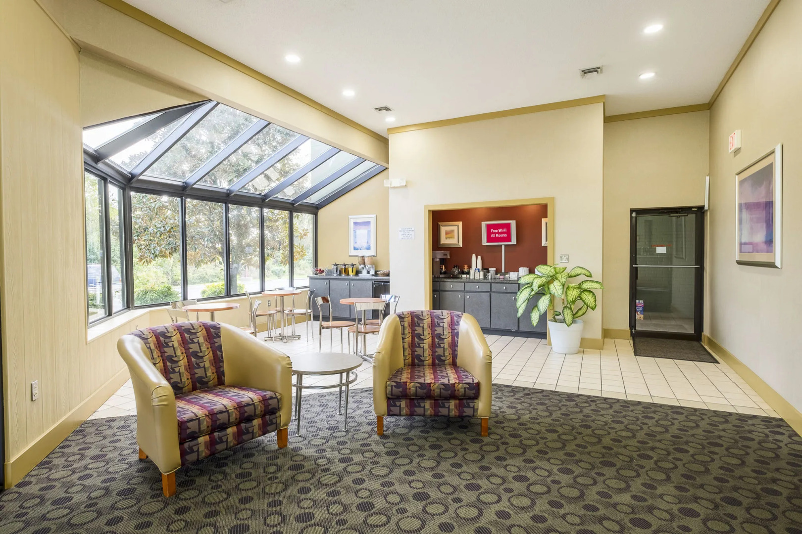 Red Roof Inn Clarksville