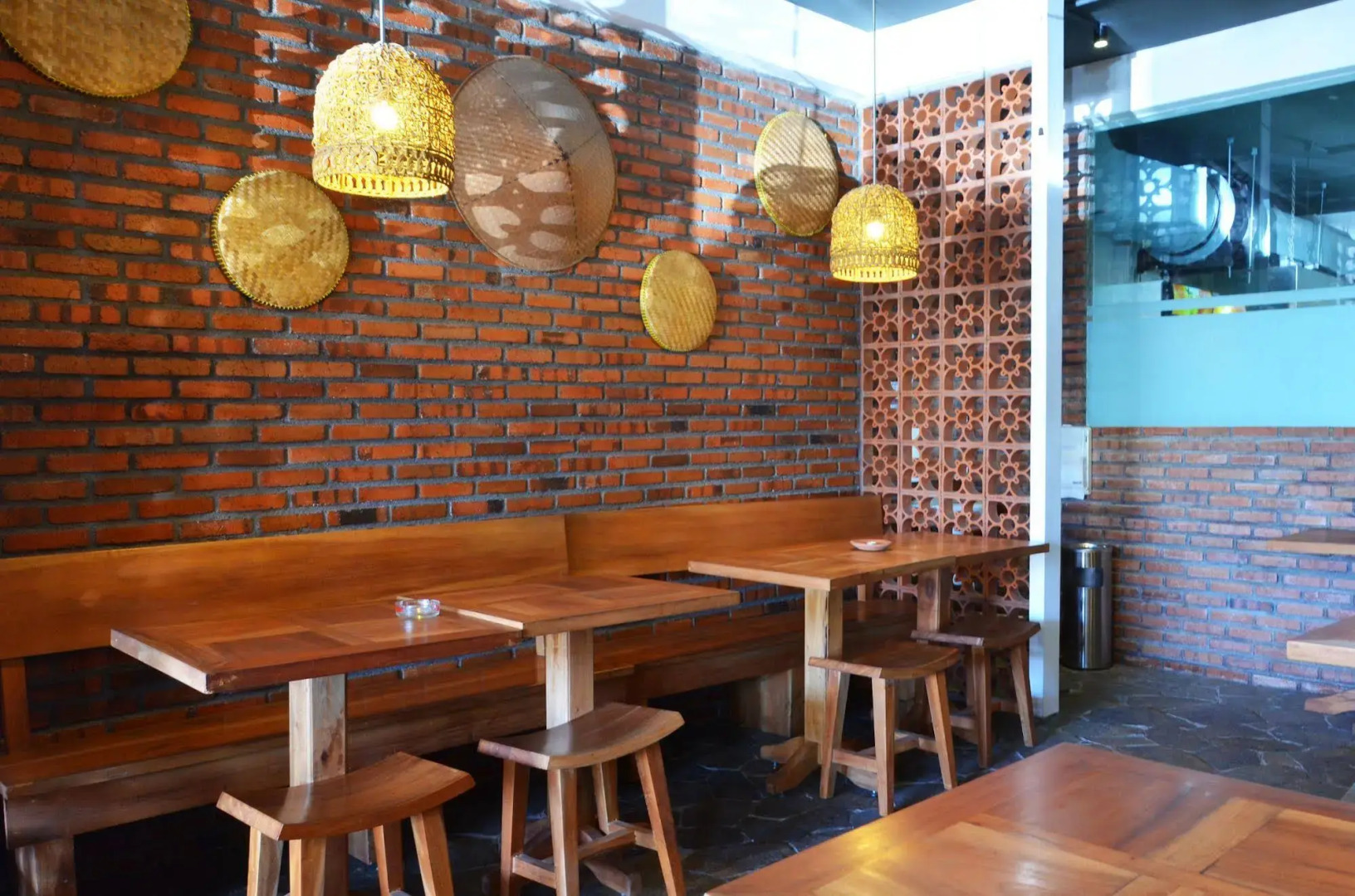 ZEN Rooms Raya Rungkut