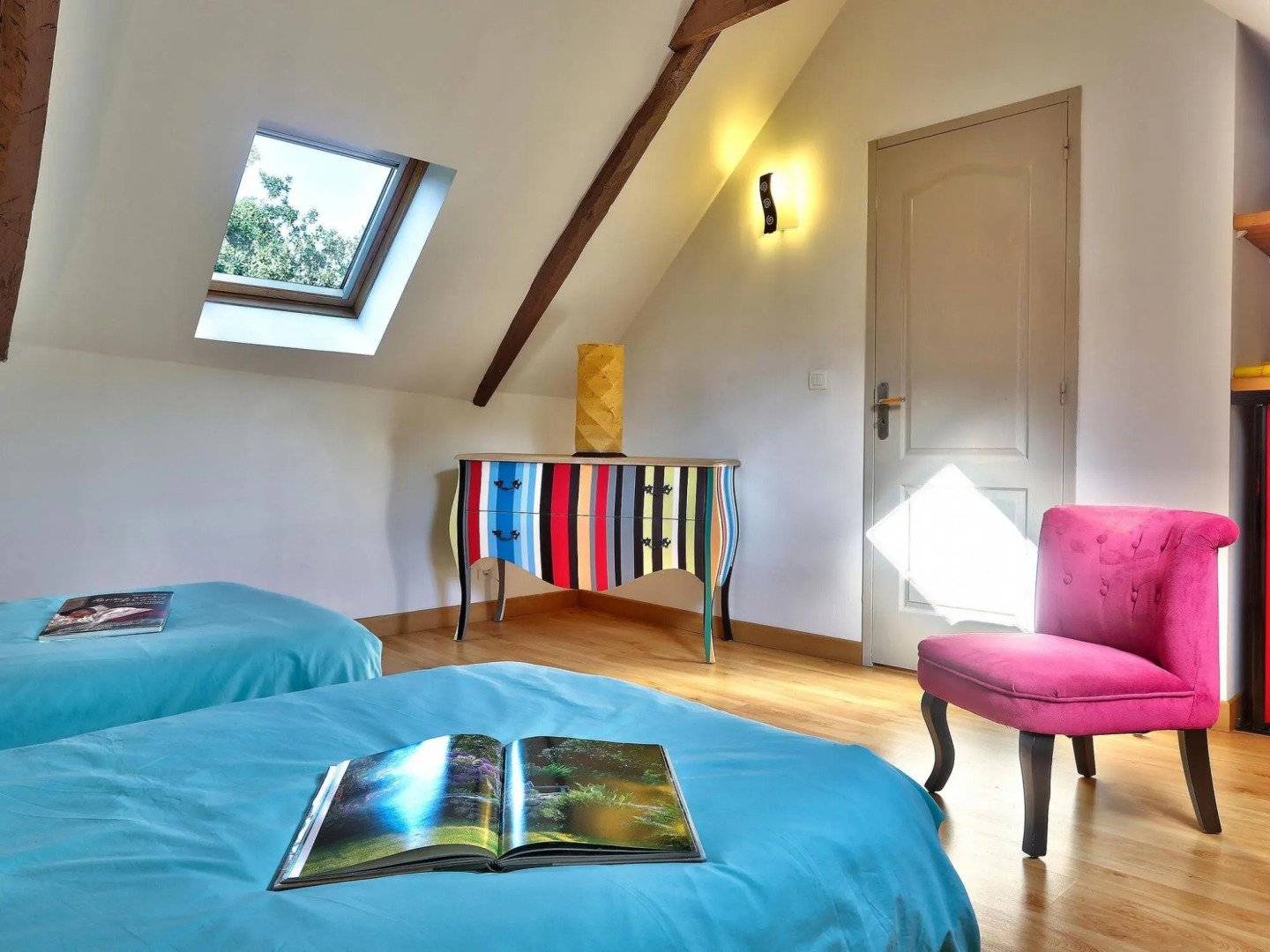 Charming 17th century house, beautiful garden, in Huelgoat