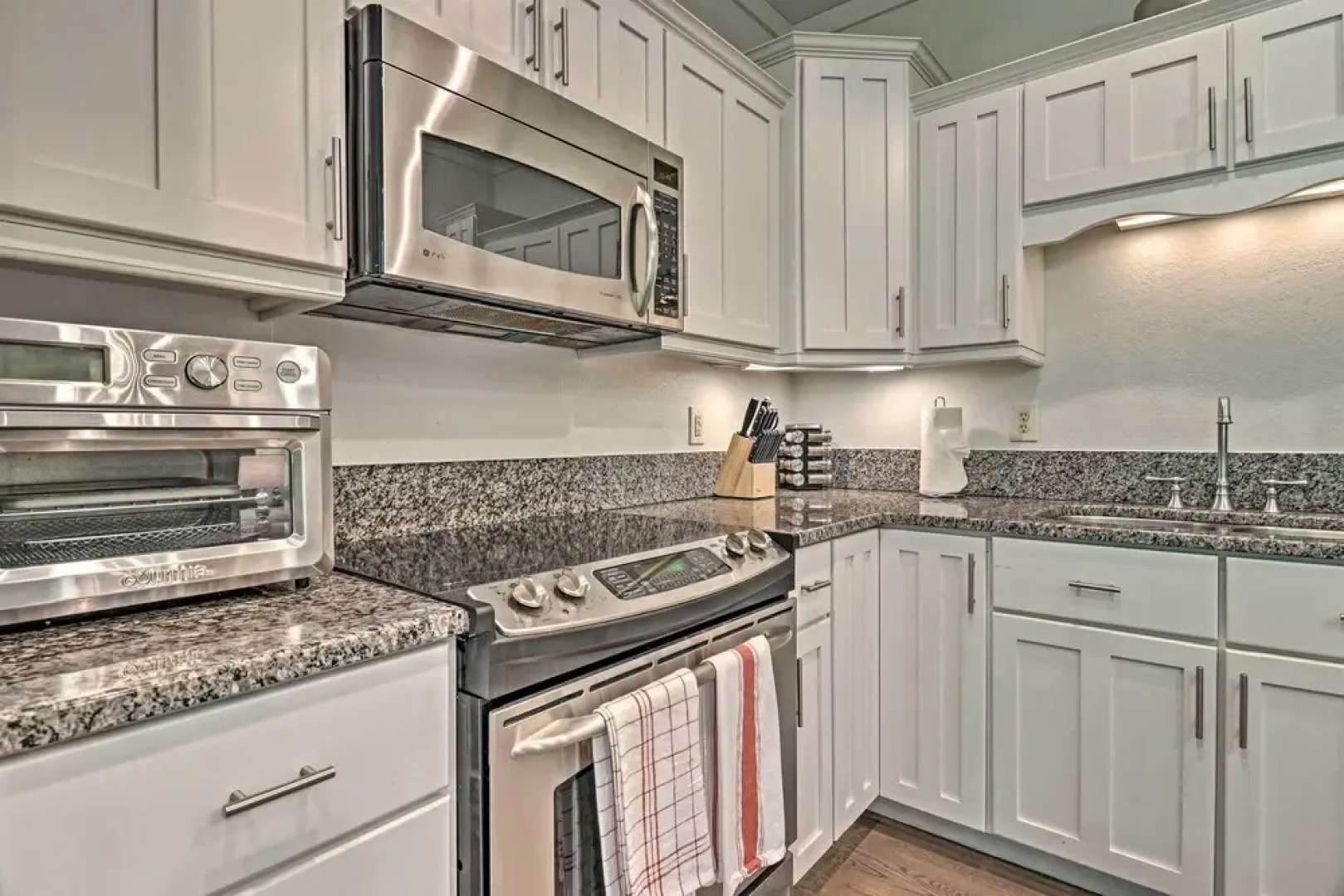 Cashiers Mountain Hideaway, Walk to Lake Glenville