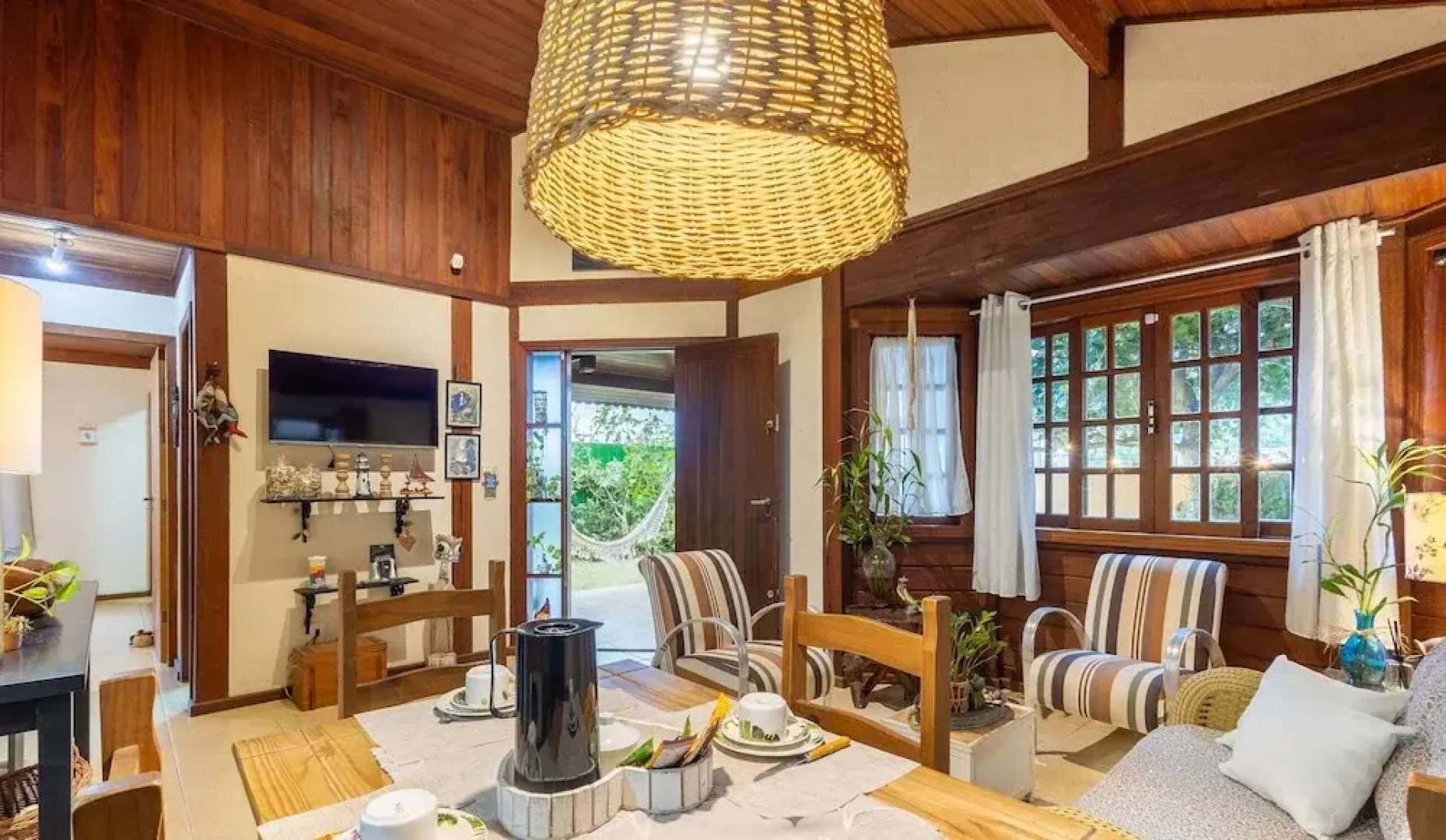 Charming House With BBQ by the sea Mon0099