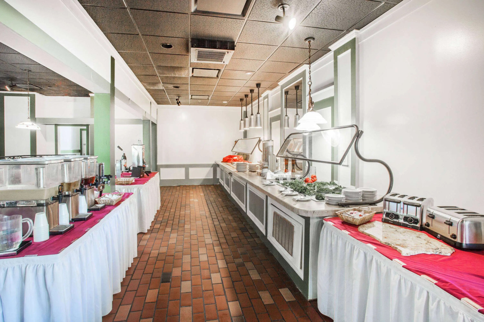 Ramada by Wyndham Jacksonville I-95 by Butler Blvd