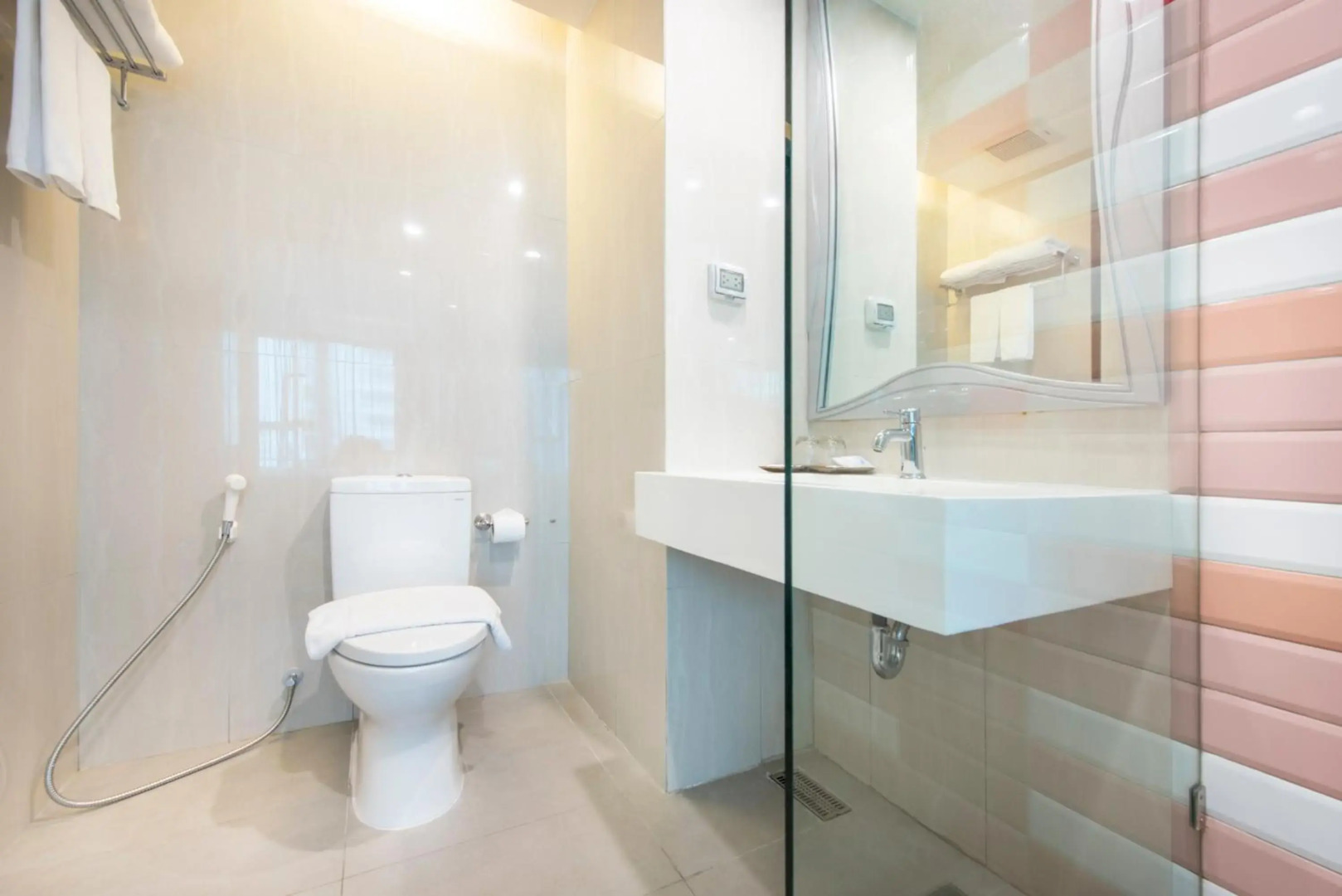 Le Tada Parkview Hotel