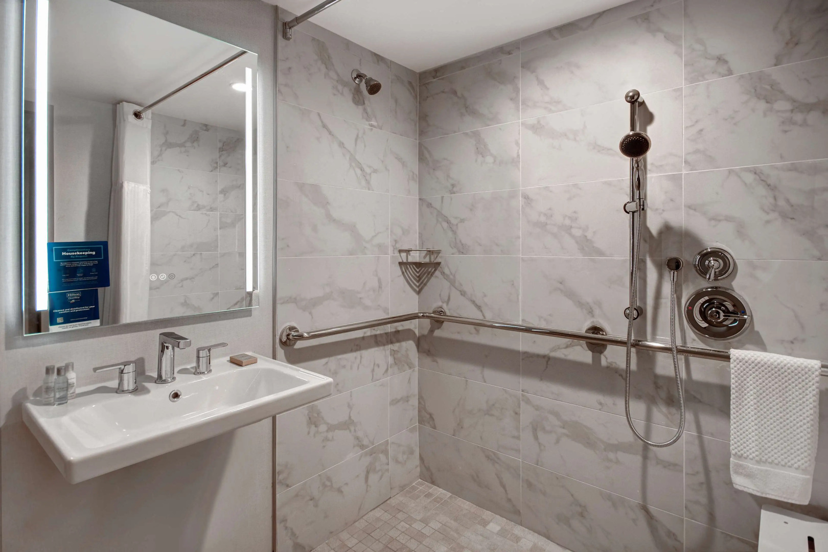 DoubleTree by Hilton LAX - El Segundo