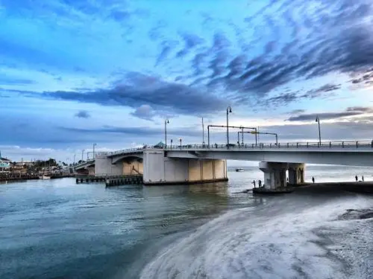 402 Beach Place Condos