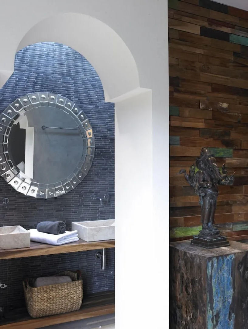 The Giri Residence Hotel & Spa