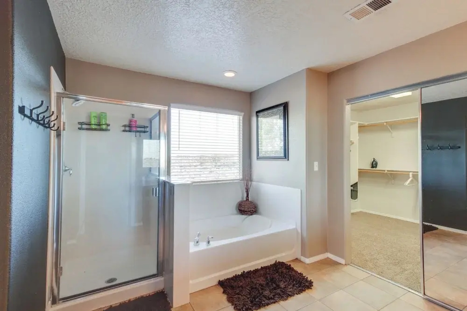 Chic New Mexico Retreat w/ Patio, Grill & Fire Pit