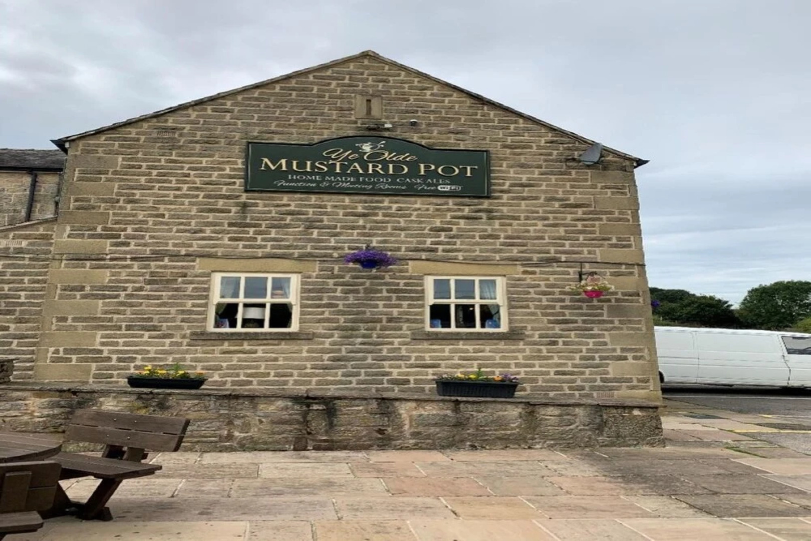 OYO Ye Olde Mustard Pot