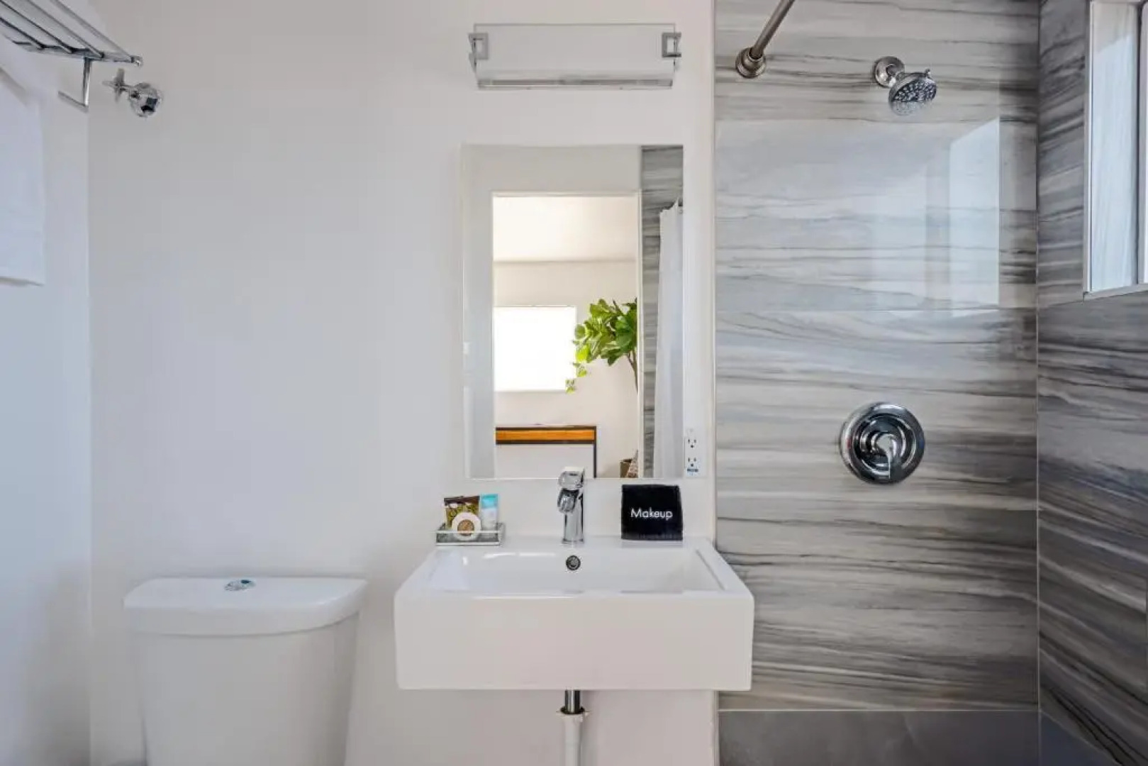 Desert Hot Springs Inn