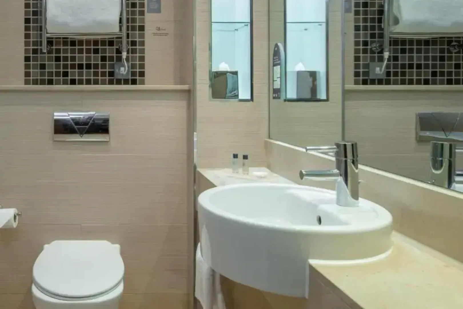 Hampshire Court Hotel & Spa