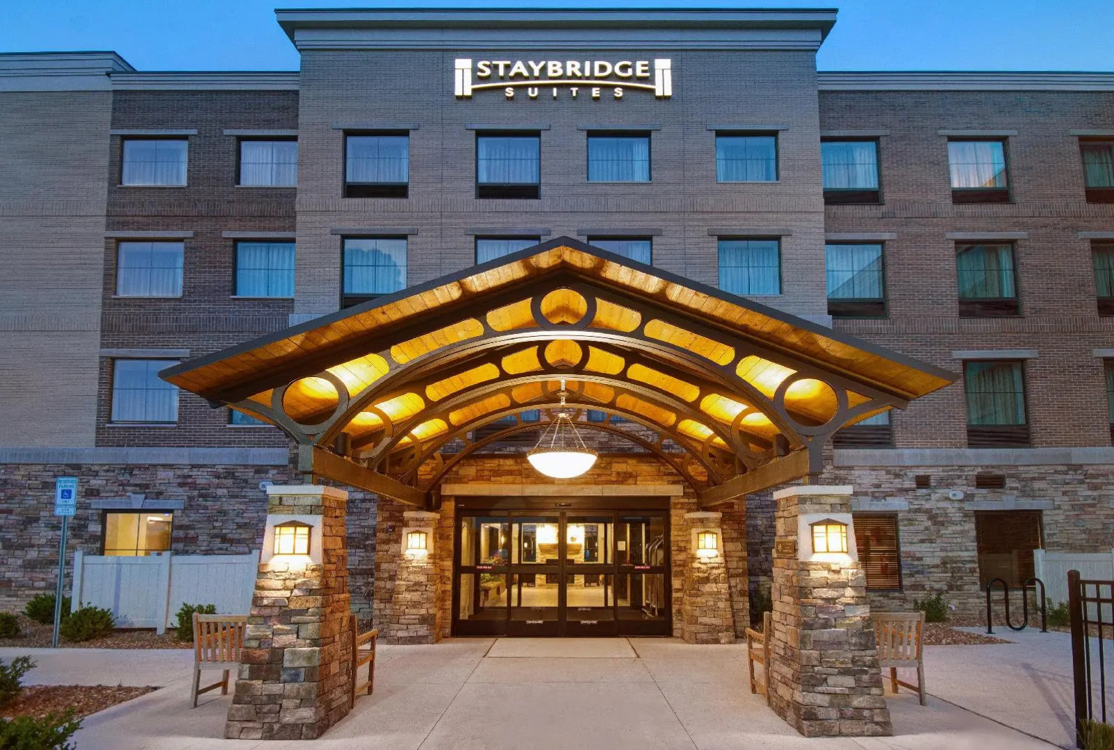 Staybridge Suites Sterling Heights - Detroit by IHG