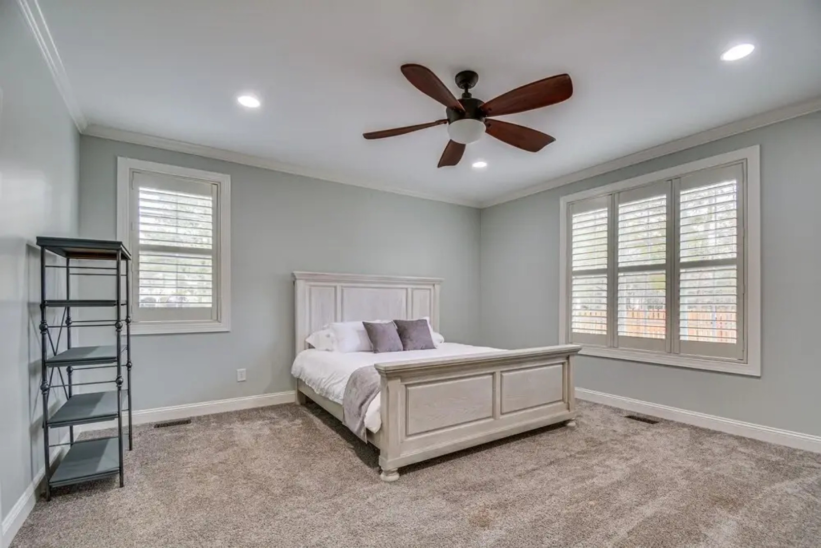 Spacious Home w/ Fireplace - Near Pinehurst Golf!