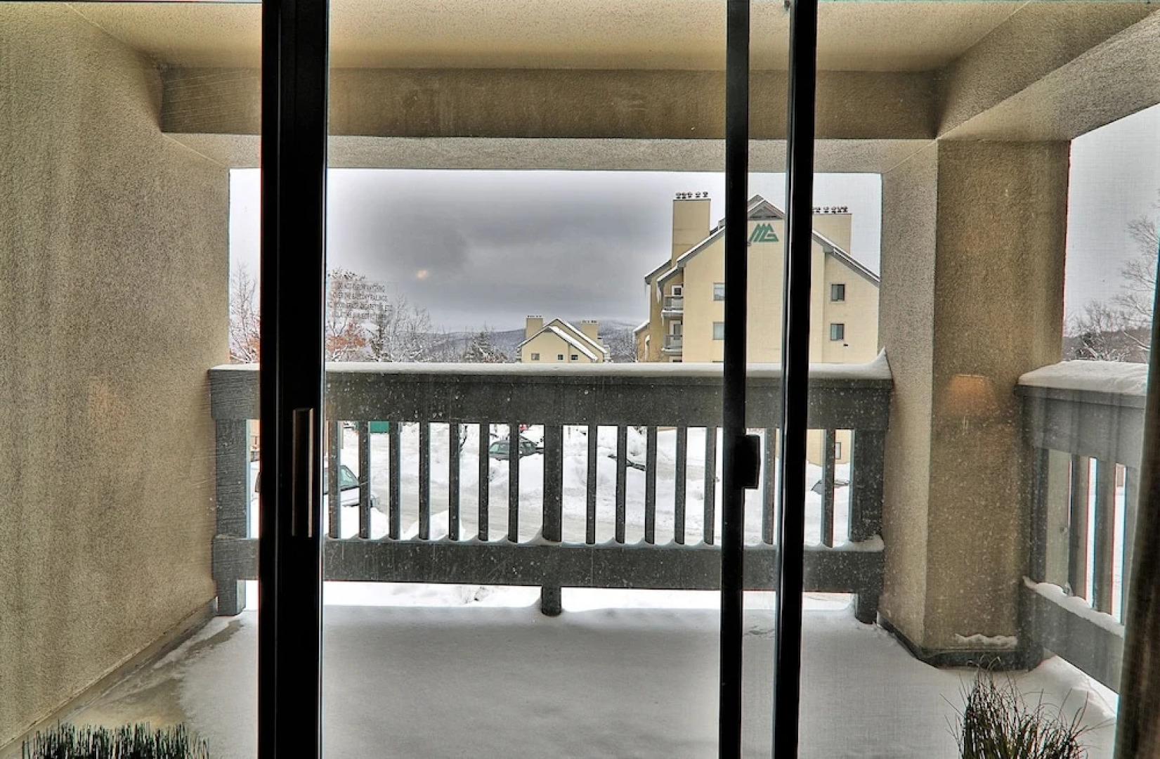 "roomy" Mountain Green 3BR Condo w/ Amenities 3b14