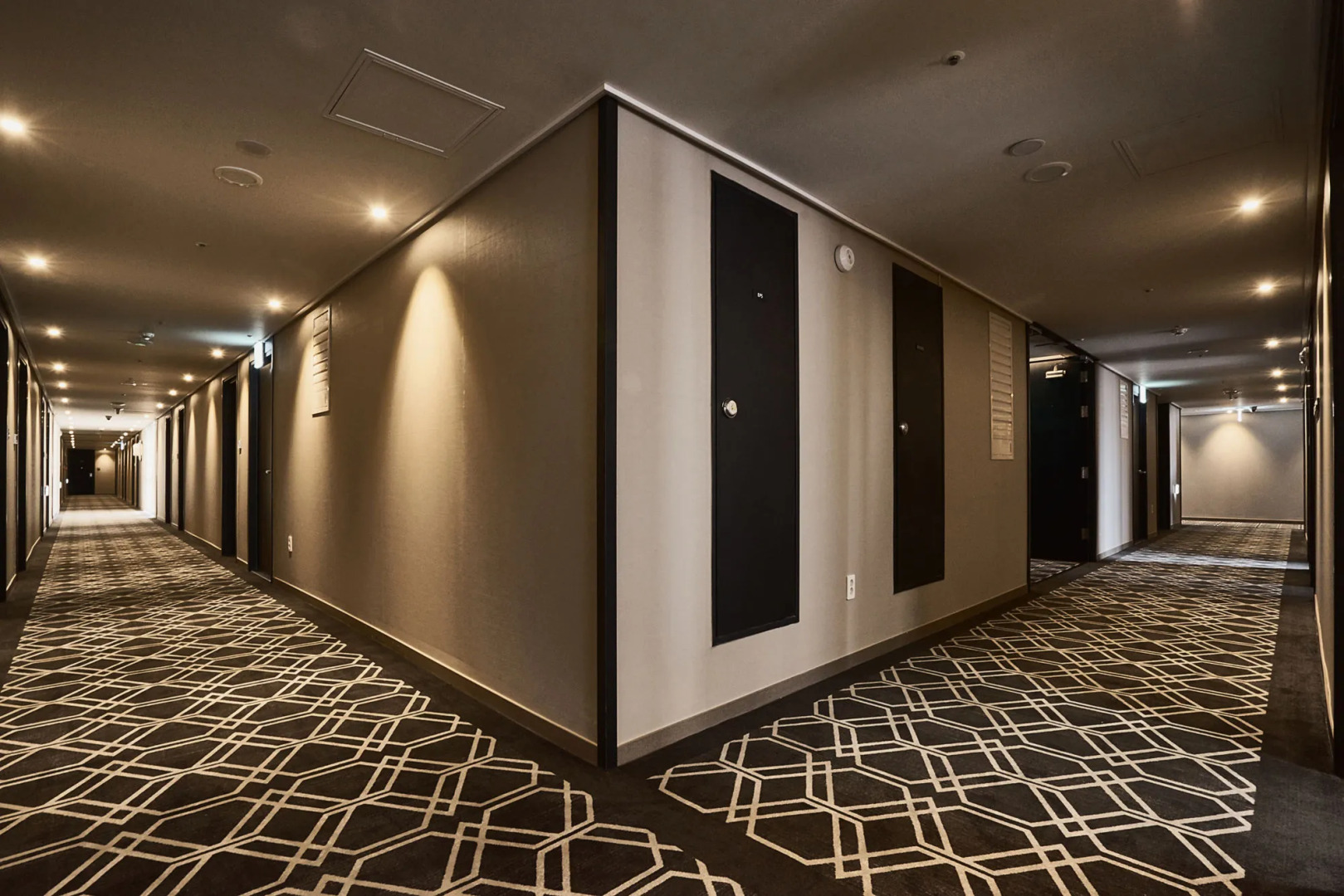 Royal Emporium Incheon Airport Hotel