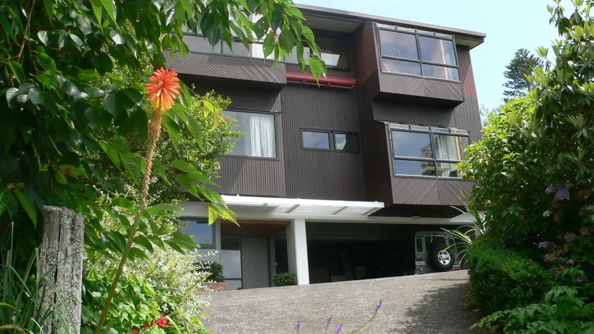 Mount Hobson Apartments