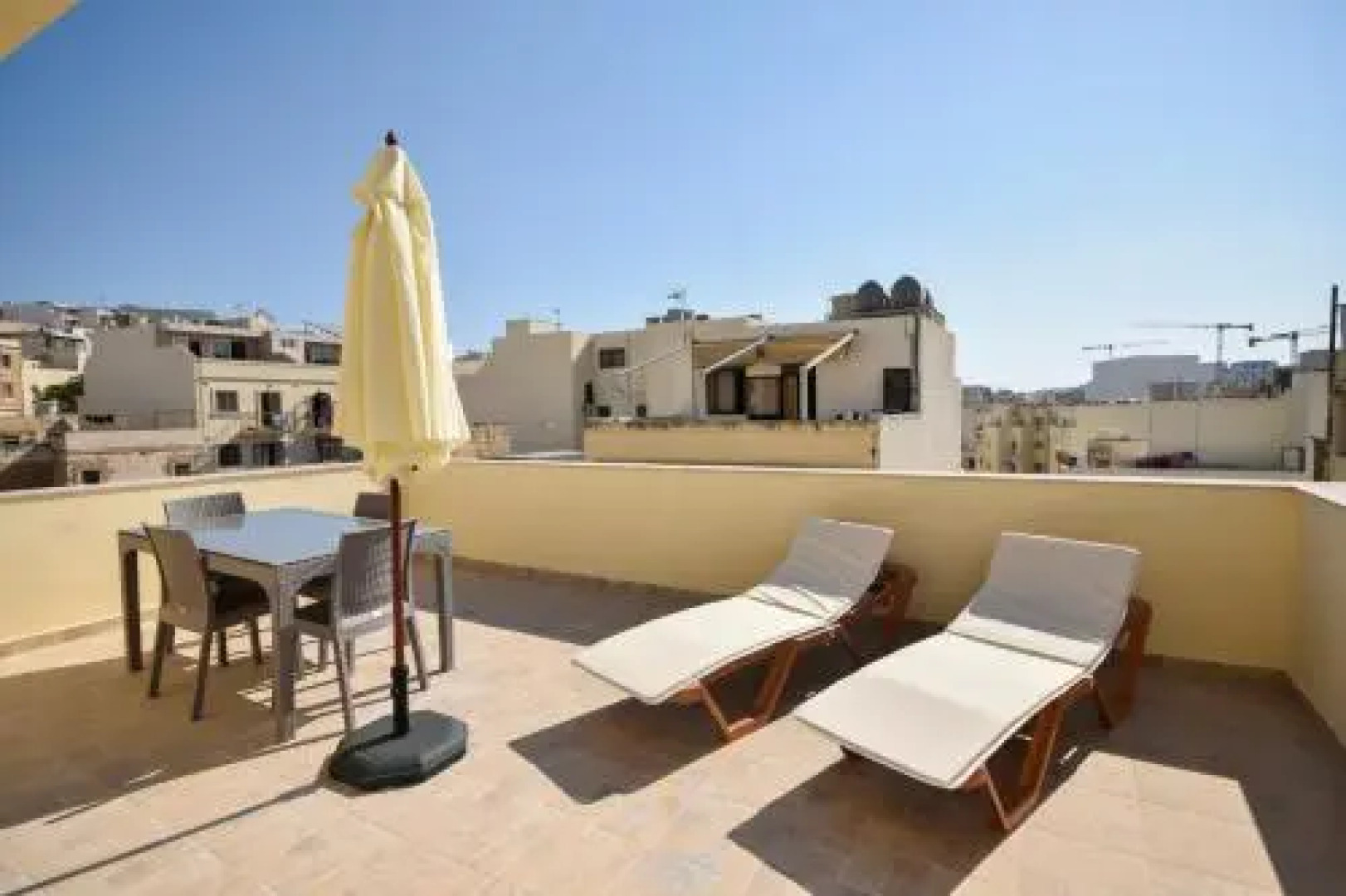 Gzira Penthouse