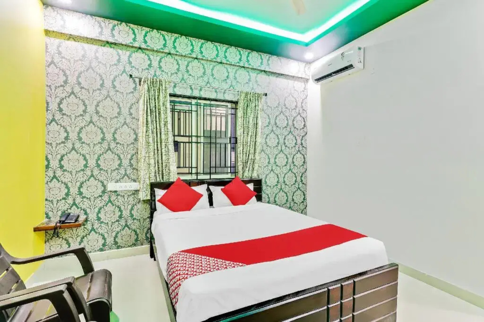 Adyah Comforts by OYO Rooms