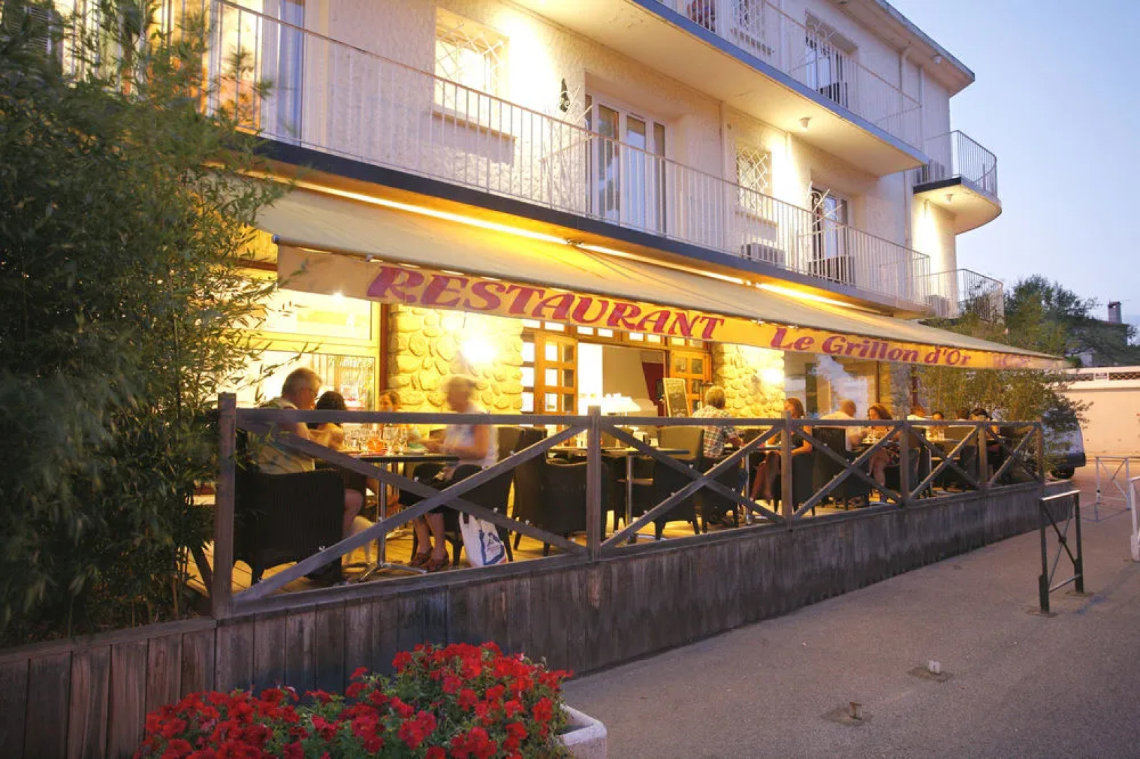 Inter-hotel Le Grillon Dor