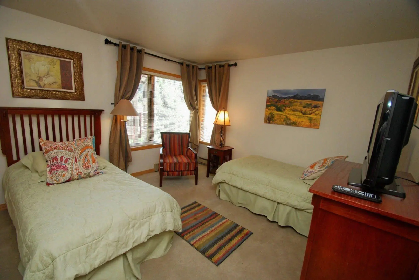 Ski Run Lodge by Key to the Rockies