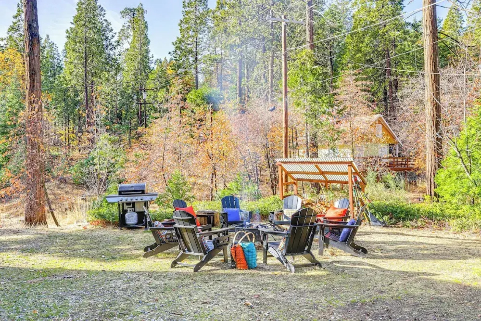 Walk to Golf, Lake: Twain Harte Cabin w/ Fireplace