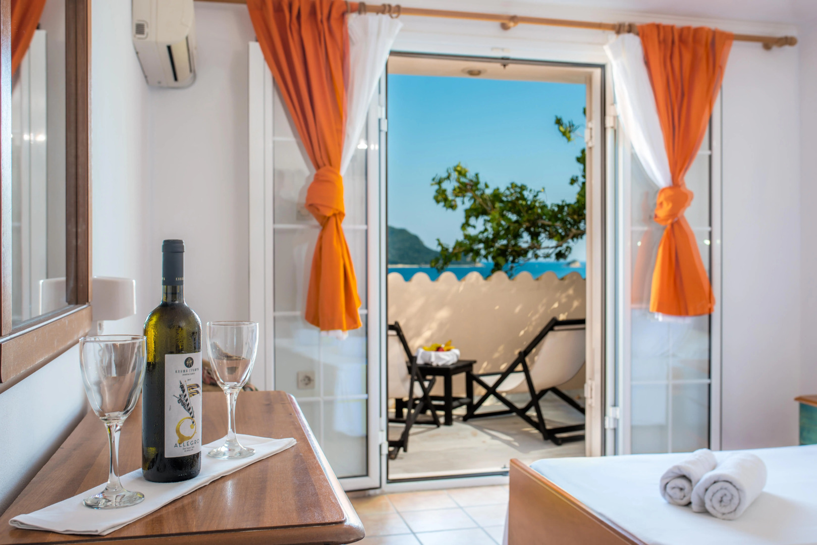 Gloria Maris Hotel Suites & Villas