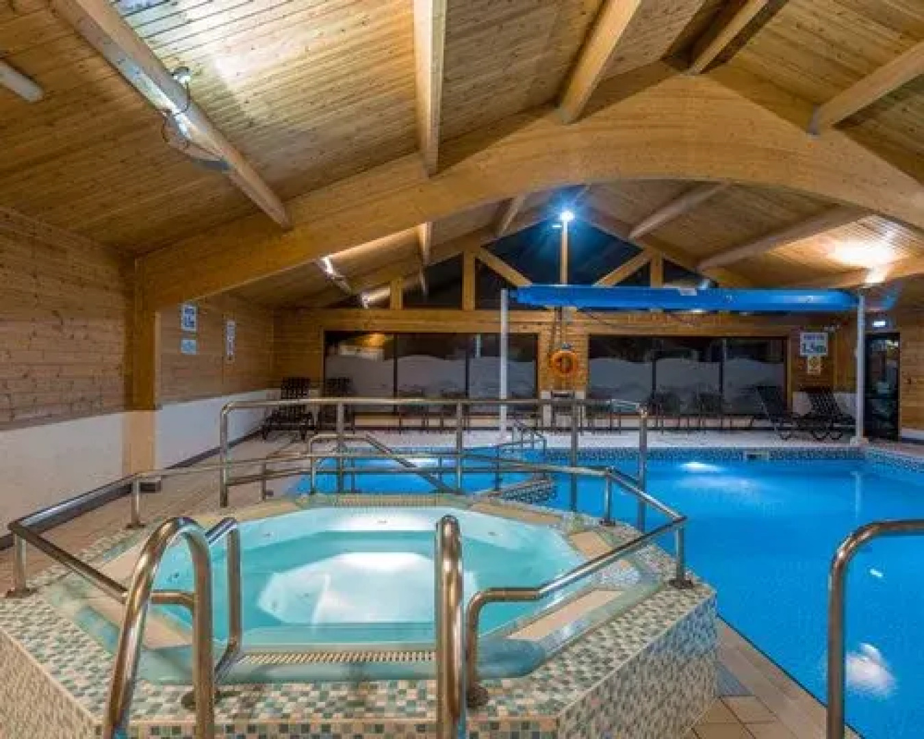 Pine Lake Resort - 4 Nights, Lancashire, England