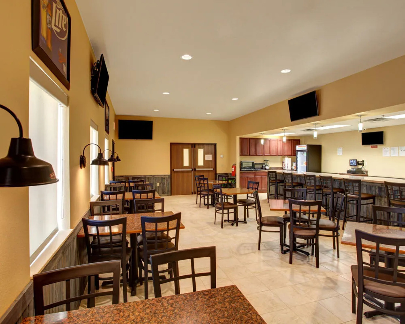 Rodeway Inn & Suites Phillipsburg