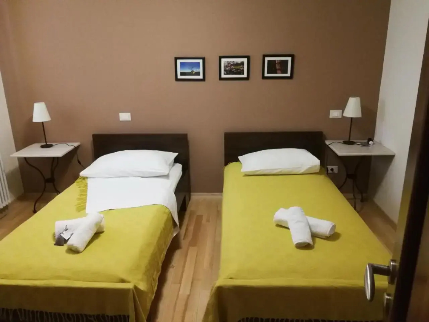 Guesthouse Barboska-pool & tennis court