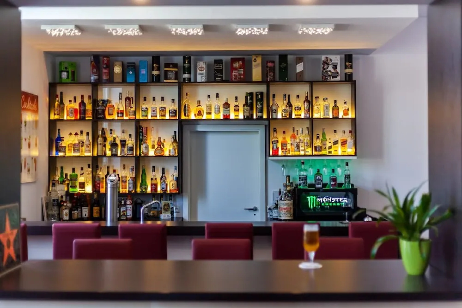 Ruhr Inn Hotel & Hostel