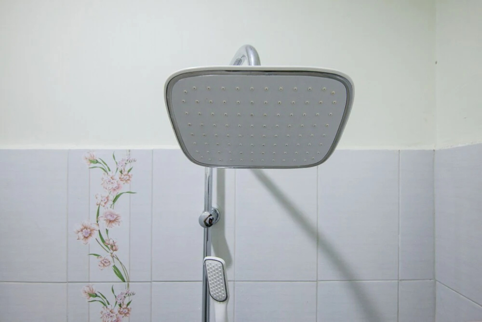 Wisata Hotel by OYO Rooms