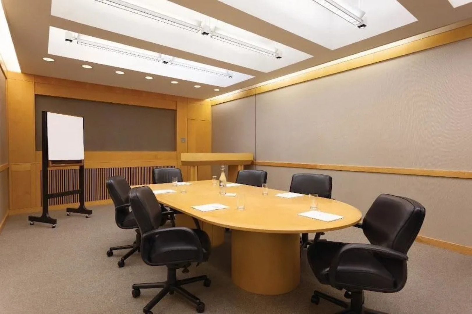 Dolce Palisades Hotel