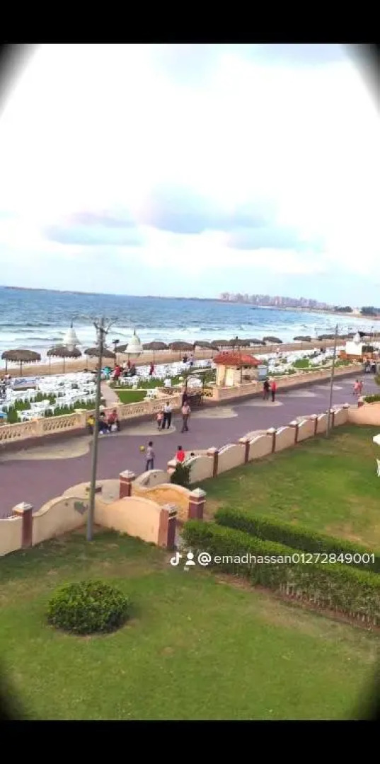 شاطئ المعموره الاسكندريه 01272849001