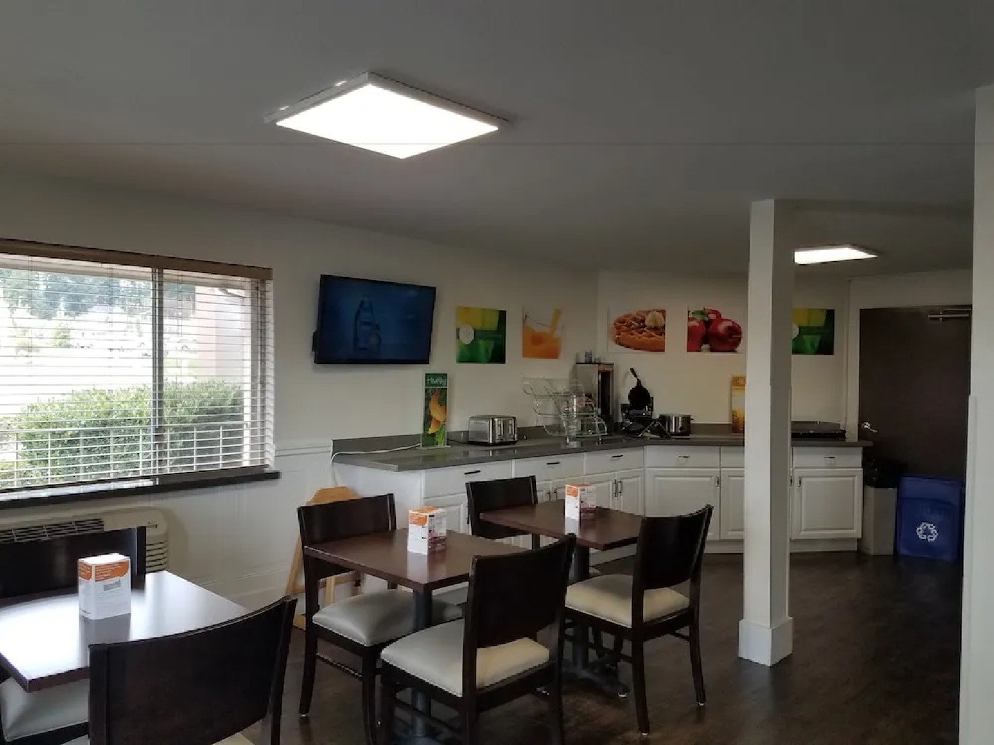 Oxford Inn Silverdale