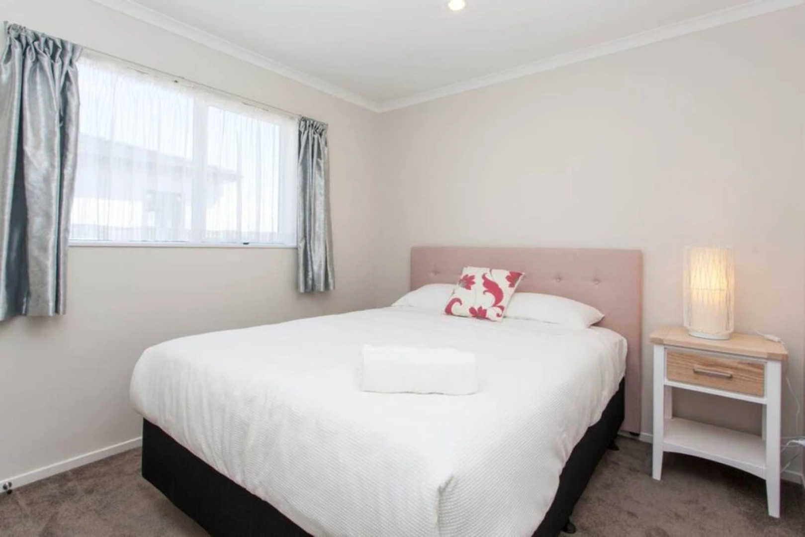 Spacious 3 bedroom in Flat Bush