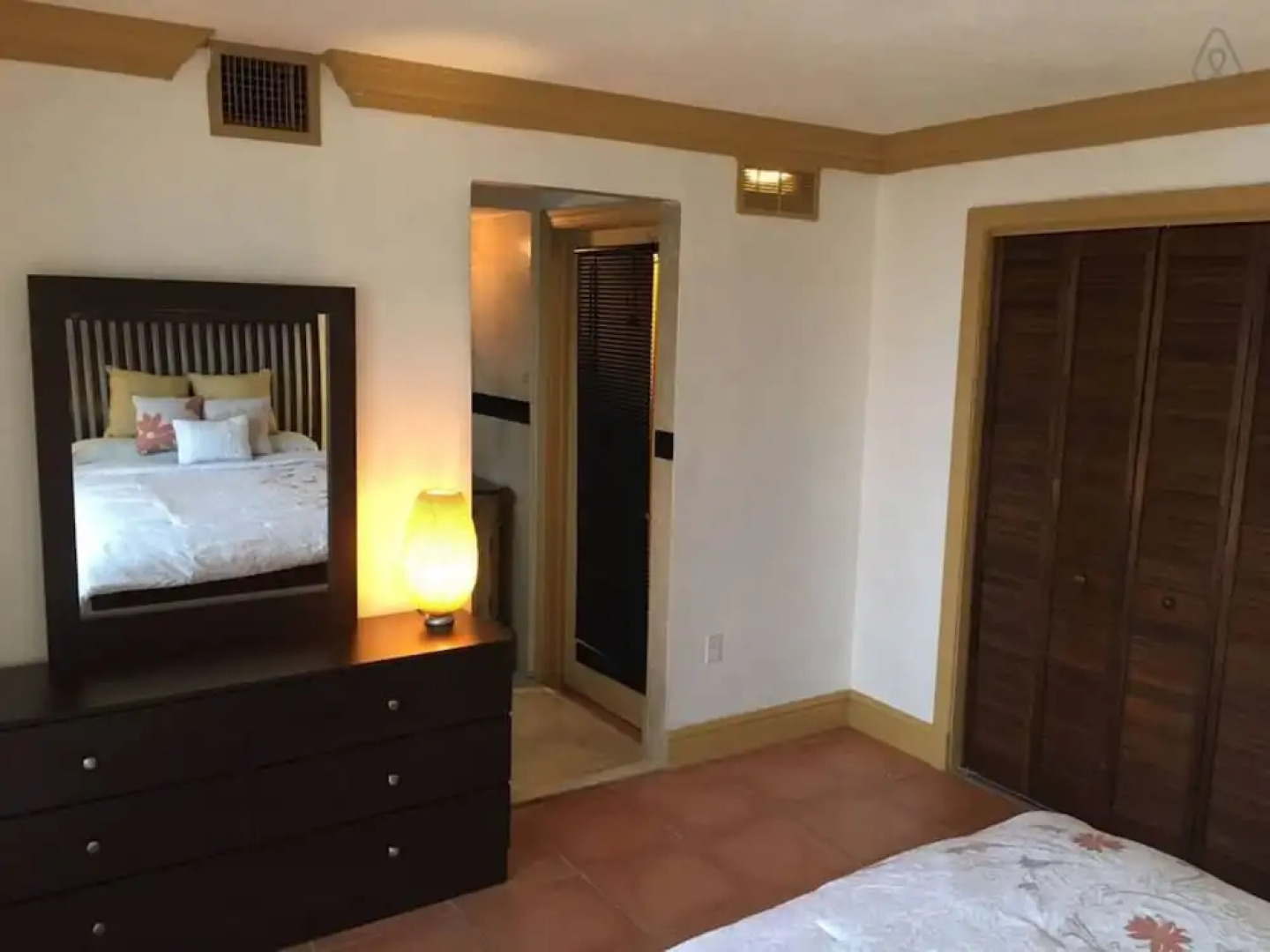 Awesome Place with Pool and Parking No.3